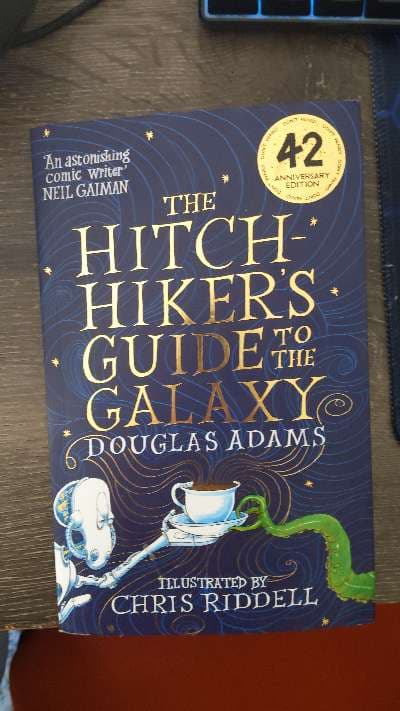 The Hitchhiker's Guide to the Galaxy - 150 kr