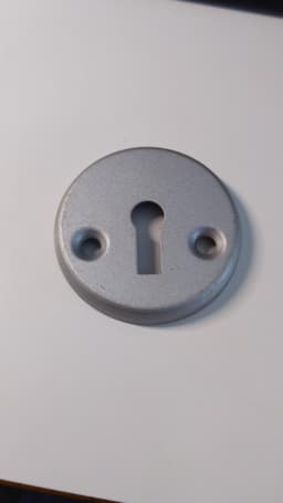 Nyckelskylt i metall bild 2