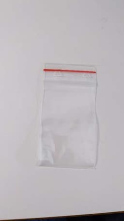 Återförslutningsbar plastpåse bild 1