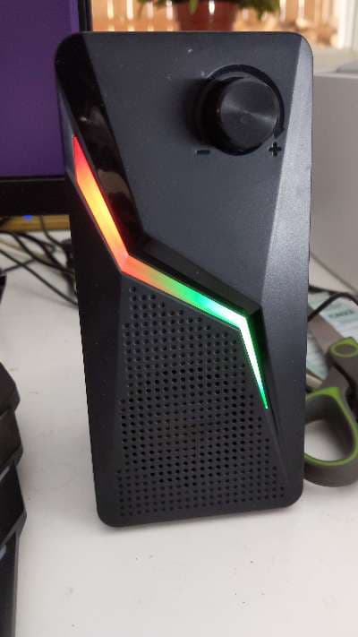 RGB Högtalare - Elektronik till salu i Sävsjö