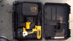 DeWalt Borrskruvdragare med laddare bild 2