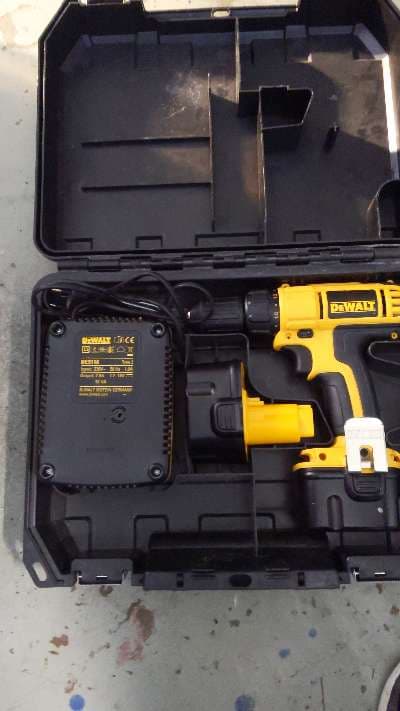 DeWalt Borrmaskin med laddare - hem-bostad till salu i Sävsjö