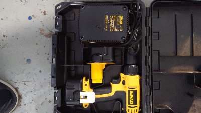 DeWalt Borrmaskin med laddare - hem-bostad till salu i Sävsjö