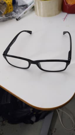 Optical glasögonbågar i svart bild 2